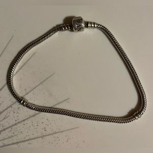 Pandora Moments 9” bracelet. Used